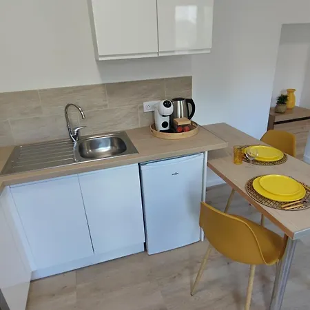 Cmg 002 Petit Bois Place Ducale アパート Charleville-Mézières