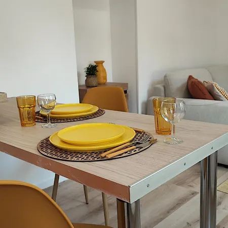 Cmg 002 Petit Bois Place Ducale *